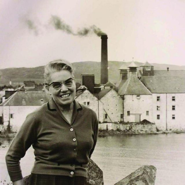 women in whisky