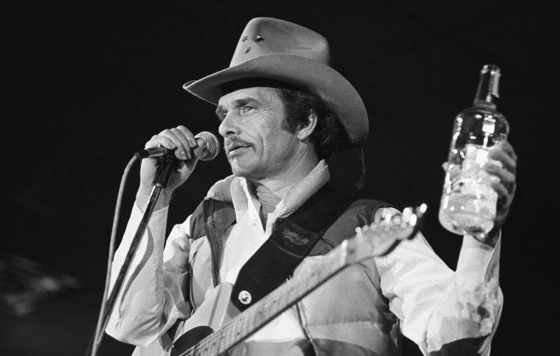 Ο Merle Haggard στο Opry του Νάσβιλ